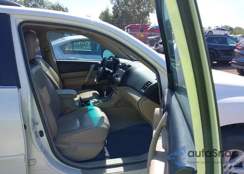 2012 Toyota Highlander Se V6 z USA, uszkodzony, nr VIN 5TDBK3EHXCS118948